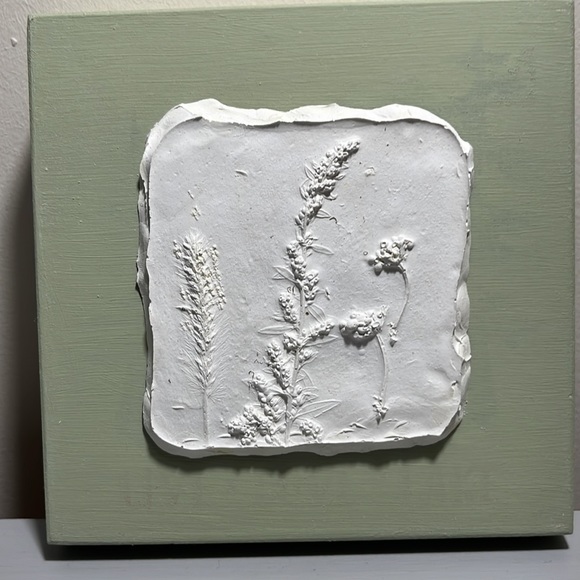 Handcrafted Plaster Relief Nature Casting - Picture 2 of 10
